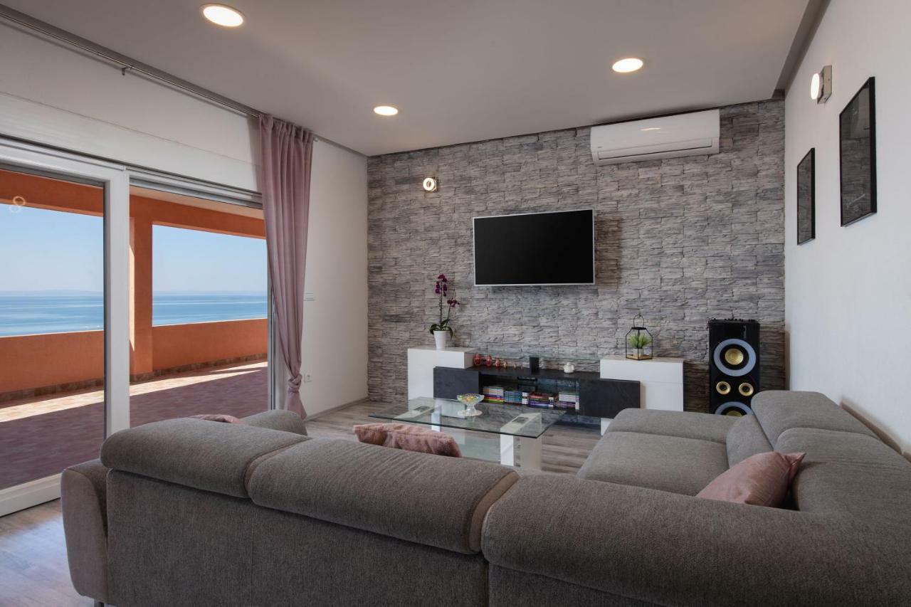 Luxury Nora * Podstrana